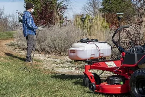 Agri-Fab 45-0628 Zero Turn Riding Lawn Mower Sprayer with Boom and Wand 15-Gallon Capacity White