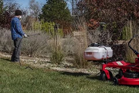 Agri-Fab 45-0628 Zero Turn Riding Lawn Mower Sprayer with Boom and Wand 15-Gallon Capacity White