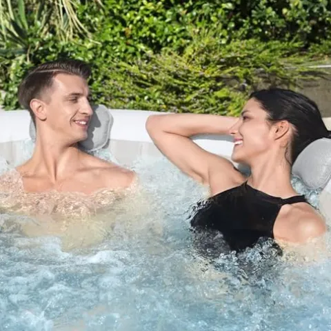 Bestway SaluSpa Hawaii AirJet Inflatable Hot Tub with EnergySense Cover Blue