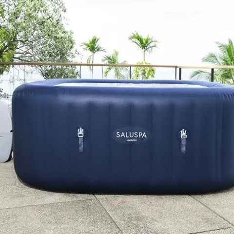 Bestway SaluSpa Hawaii AirJet 4-6 Person Inflatable Hot Tub with EnergySense Cover Blue