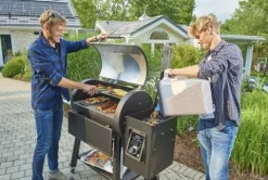 Broil King Regal Pellet 500 Pro Grill Black