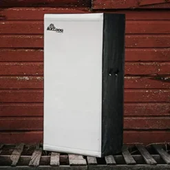 Bulldog Cases Weinerdog Range Archery Target Plus White