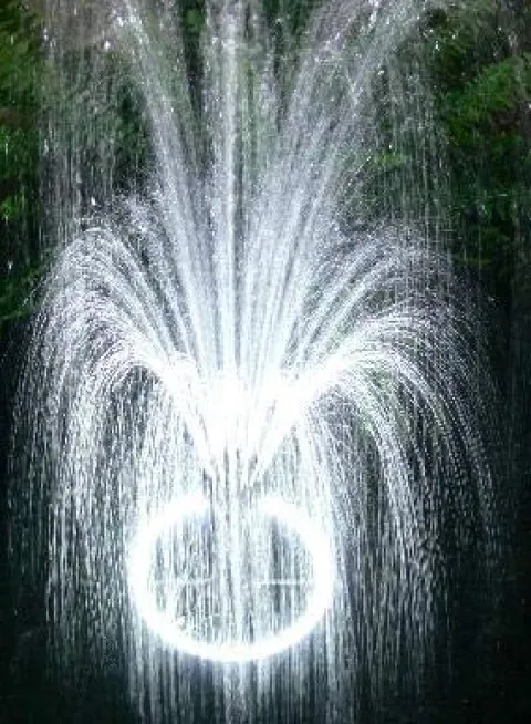 Custom Pro 5200 Floating Fountain Aerator with 5200 GPH Pump and 108 LED White Ring Light