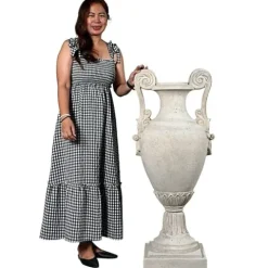 Design Toscano Chateau de Fontainebleau Architectural Garden Urn Roman Stone