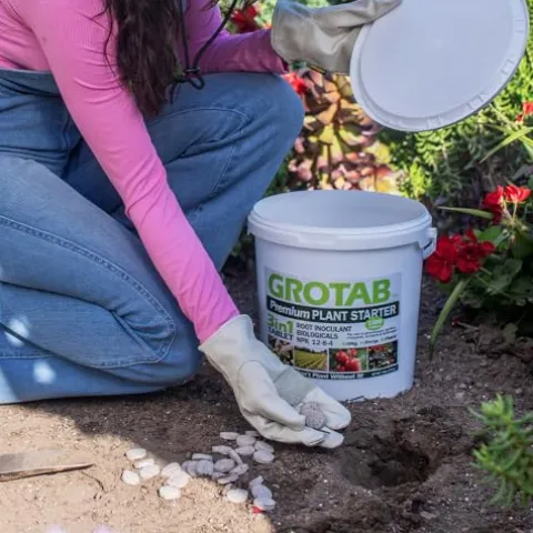 Envelor GROTAB 3-in-1 Plant Food Tablets 1500 Tabs Natural Fertilizer for Indoor Outdoor Plants