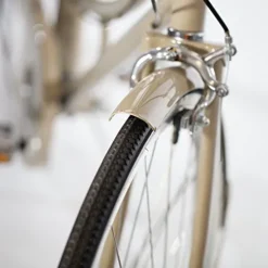 FIRTH SPORTS Nadine SE Women’s Aluminum Step-Thru City Bike Vanilla