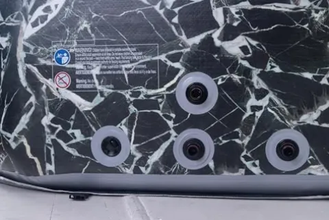 GAOMON Inflatable Hot Tub 4-6 Persons Marble Design