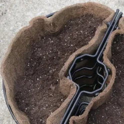 Garden Artisans 10 Pair 25 in Molded Coco Liner for Lamppost Hayrack