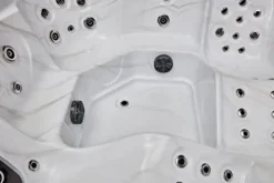 Generic Estes 5 Person 52 Jet Dual Lounger Hot Tub