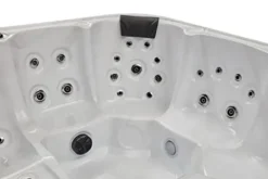 Generic Savannah 6 Person Lounger Hot Tub with Ozonator Grey