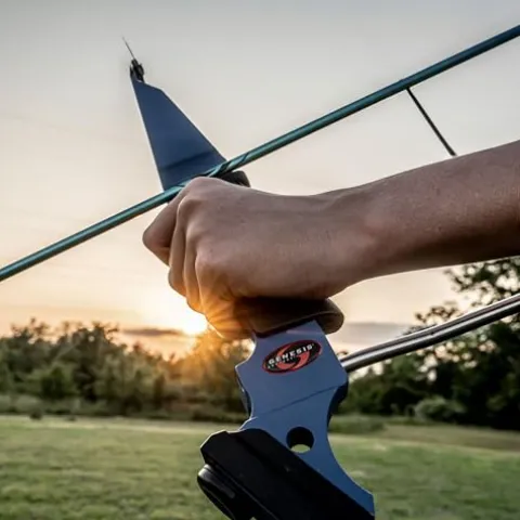 GENESIS Archery Compound Bow Adjustable Draw Length 15-30 Inches Left-Handed Blue