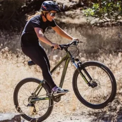 Mongoose Montana Sport Mountain Bike 21-Speed 27.5-Inch Wheels 15-Inch Frame Black