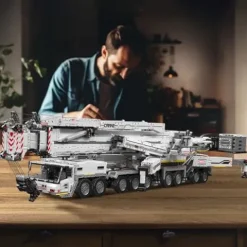 Mould King LTM11200 Technology Crane Building Set 8506 Pieces, APP Programmable White