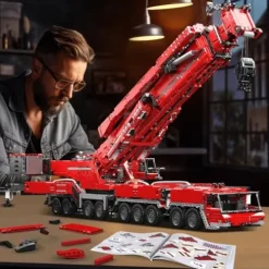 Mould King Mobile Crane Building Kit RC Model 8,506 Pieces
