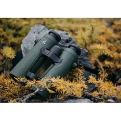 SWAROVSKI OPTIK 8×42 EL Range TA Laser Rangefinder Binoculars with Tracking Assistant, Padded Backpack, Flashlight, and Cleaning Kit