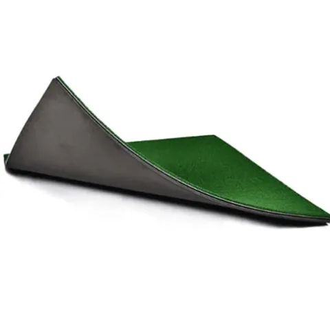 The Indoor Golf Shop SIGPRO 3D 5′ x 5′ Golf Mat – Durable and Realistic